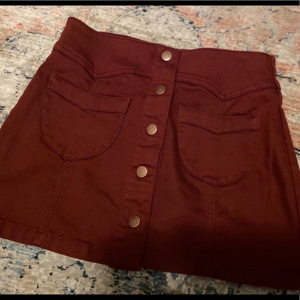 Burgundy FOREVER 21 button mini skirt 27 S